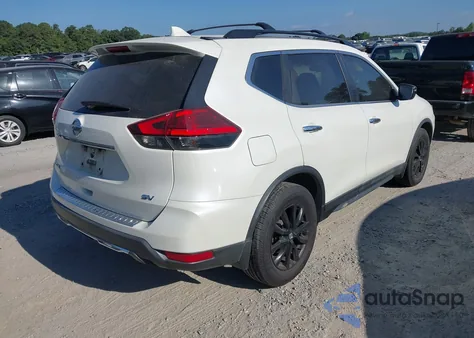 2017 Nissan Rogue Sv z USA, uszkodzony, nr VIN 5N1AT2MT2HC805905